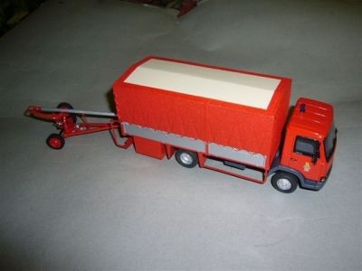 CA OM Unic 109-14 sapeurs pompiers de Paris + remorque Lance Mousse